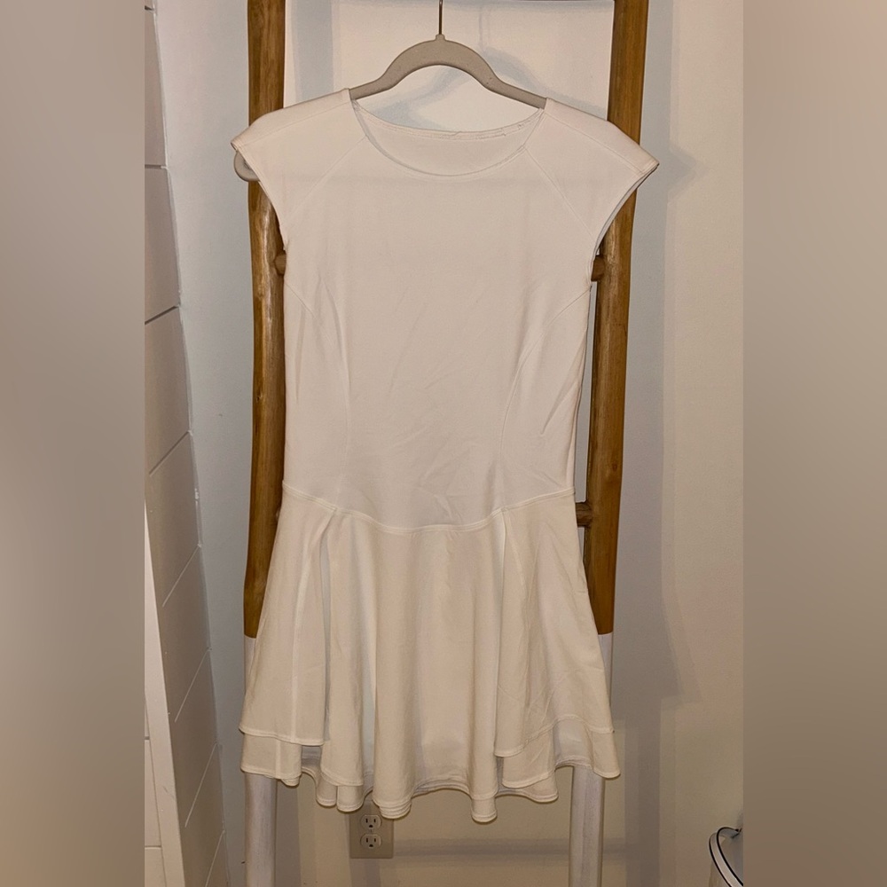 Lululemon Everlux Meshback White Tennis Dress Size 8